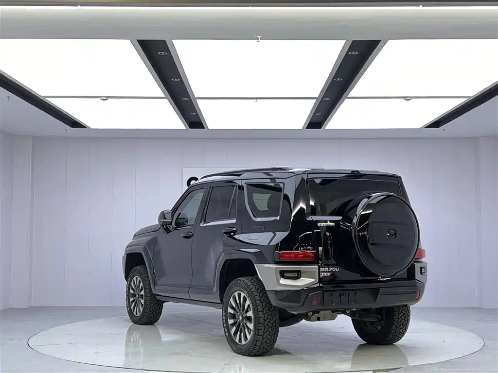 TANK TANK 700 NEW ENERGY