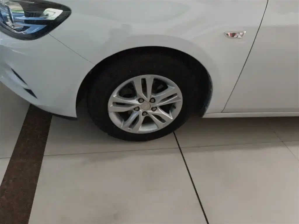 Chevrolet Cavalier 2018 320 Auto Joy Edition фото 23