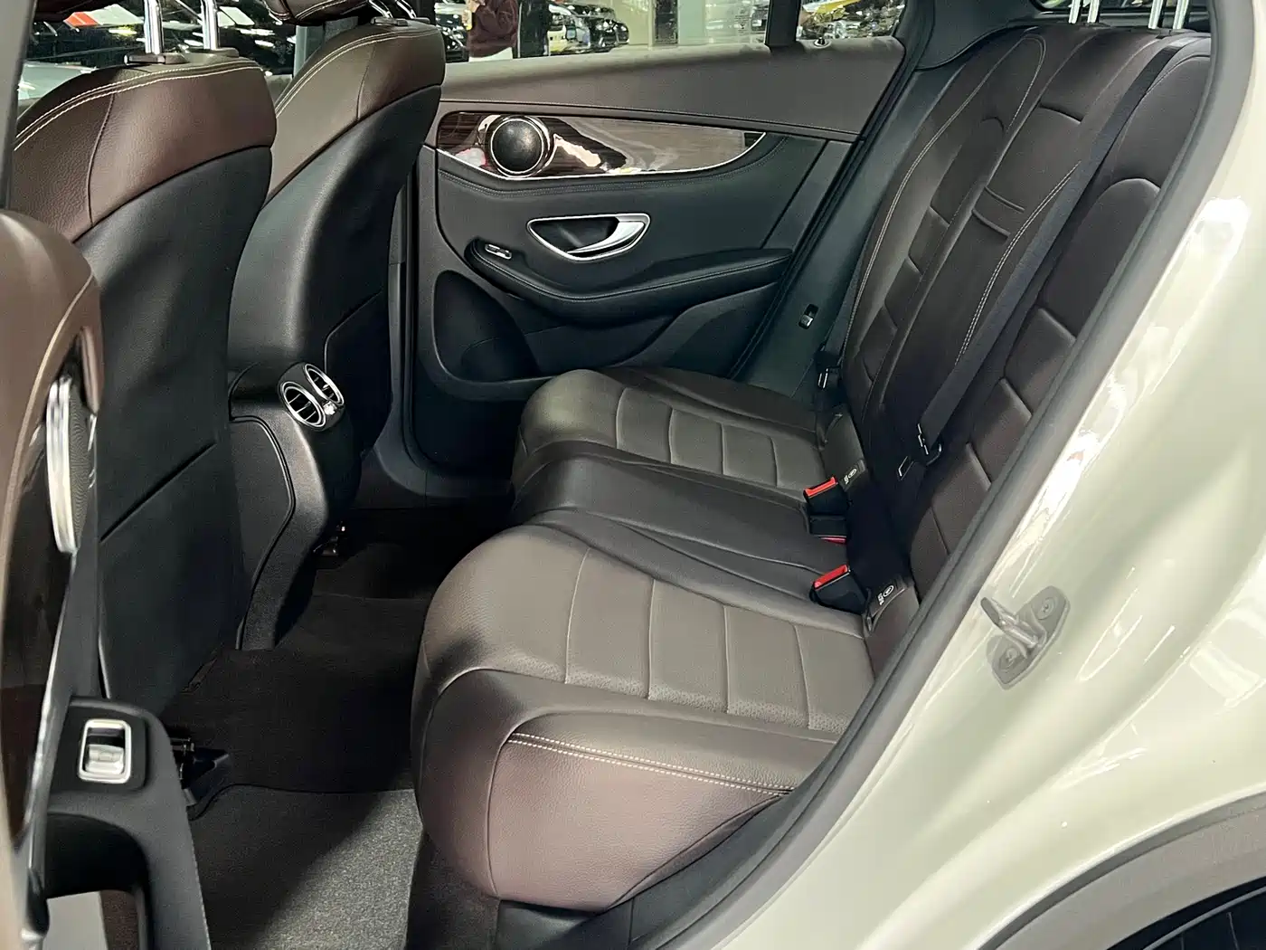 Mercedes-Benz GLC 2017 GLC 260 4MATIC Luxury фото 19