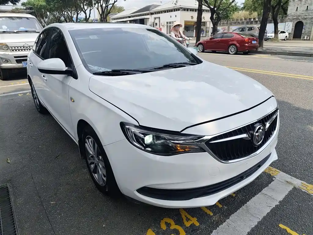 Buick Excelle 2019 18T Auto Connected Elite China VI фото 4