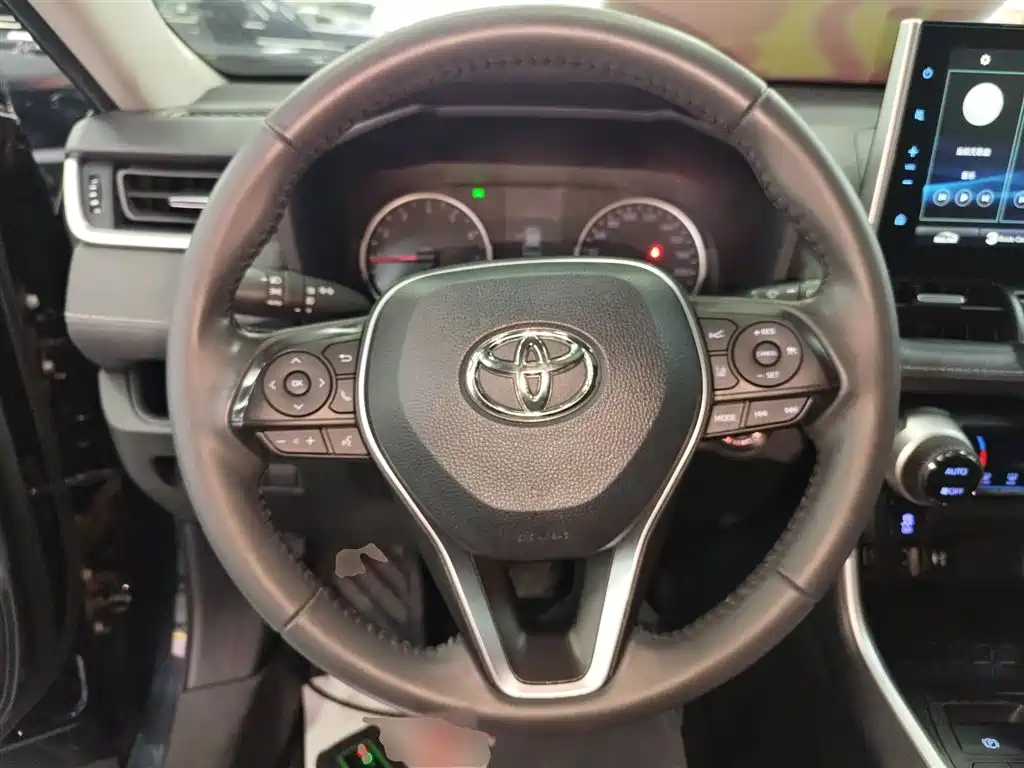 Toyota Wildlander 2021 2.0L CVT 2WD Luxury Edition фото 11