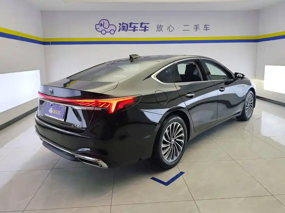 Buick LaCrosse 2024 2023 28T Premium Edition