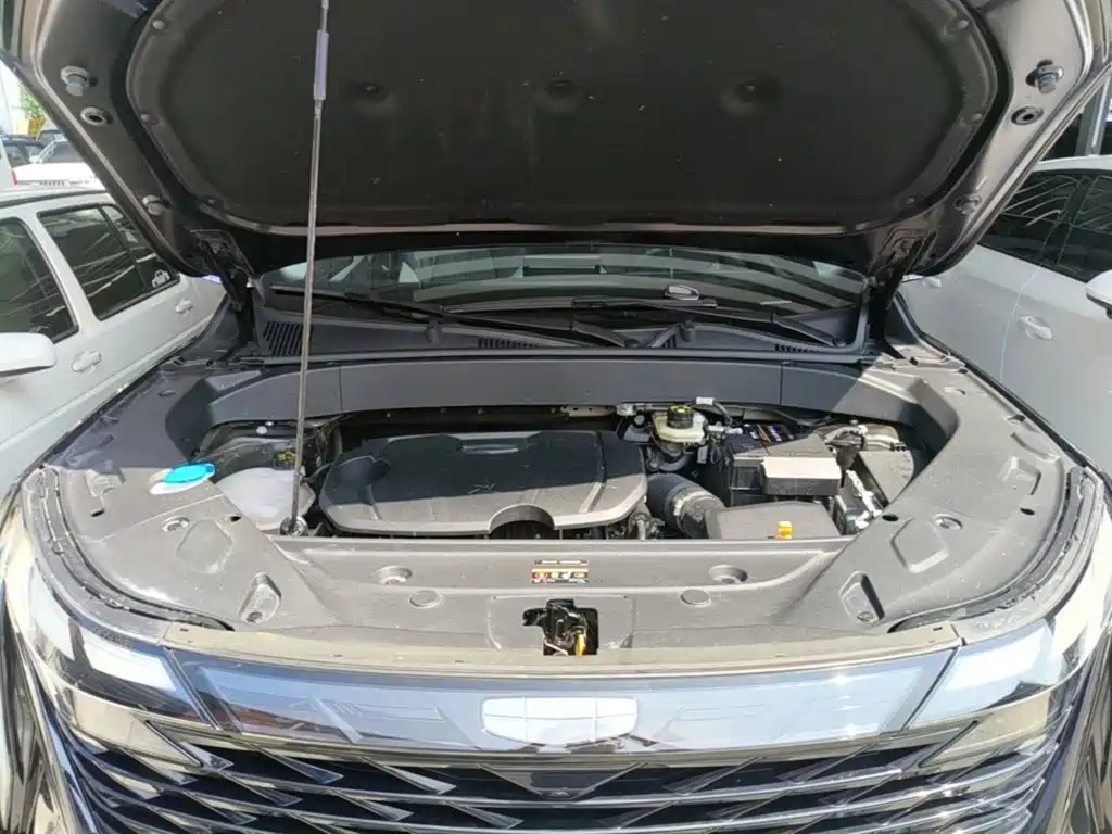 Фото 20 - Geely Boyue L