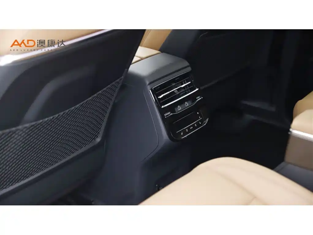 Audi Q6 2024 2024 45 TFSI quattro Qi Yun Yu Lin Package 6-seater