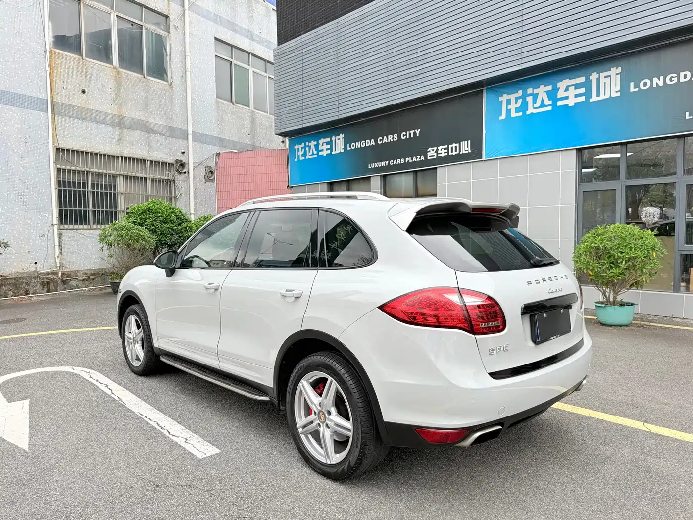 Porsche Cayenne 2014 Cayenne Platinum Edition 3.0T фото 6