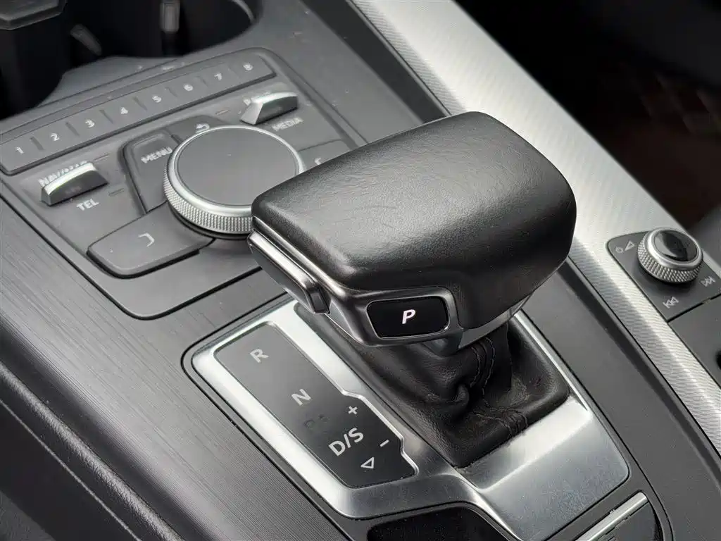 Audi A5 (Import) 2019 Sportback 40 TFSI Fashion фото 20