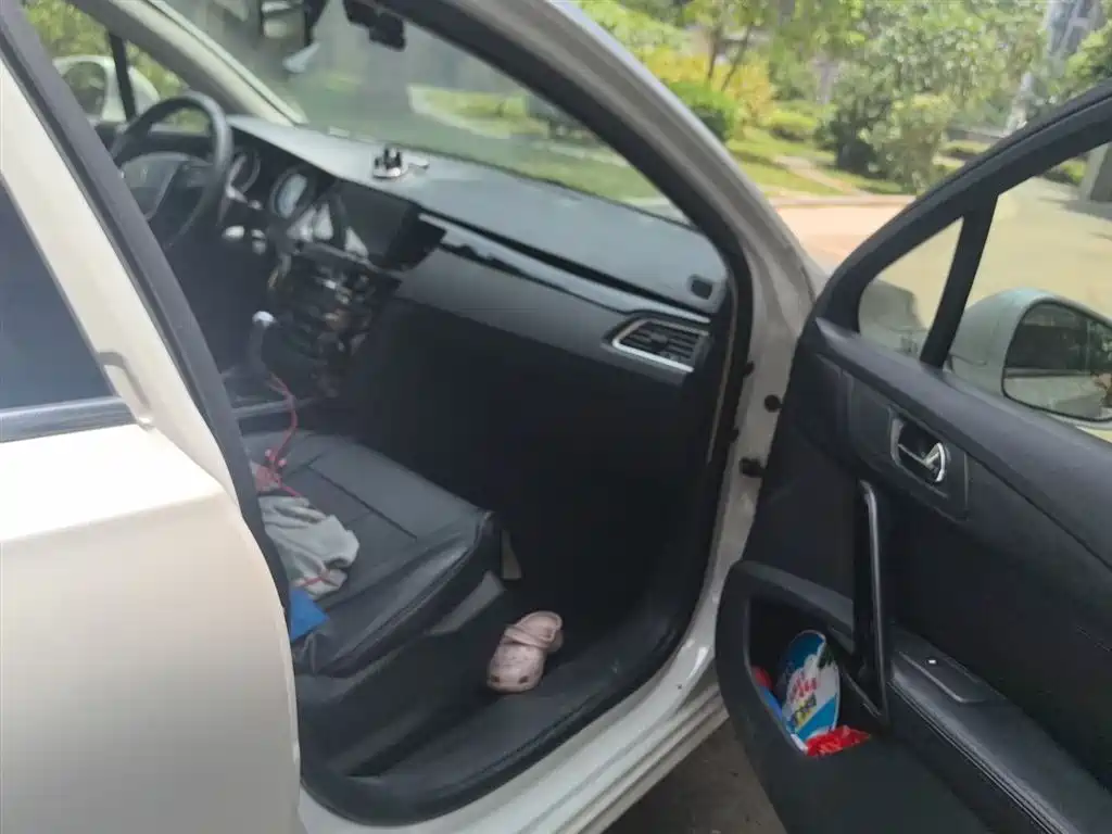 Peugeot 508 2013 2.0L 2nd Anniversary Auto Sunroof Classic Edition фото 20