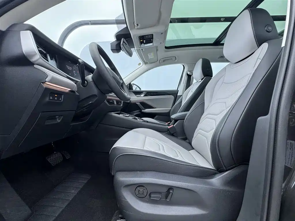 Volkswagen Tayron 2025 Tayron L 330TSI 2WD Elite фото 13