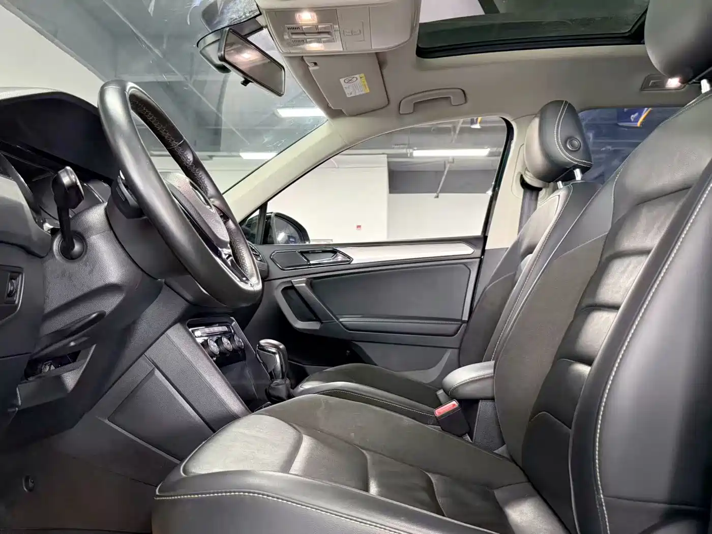 Volkswagen Tiguan L 2021 330TSI Automatic 2WD Smart фото 10
