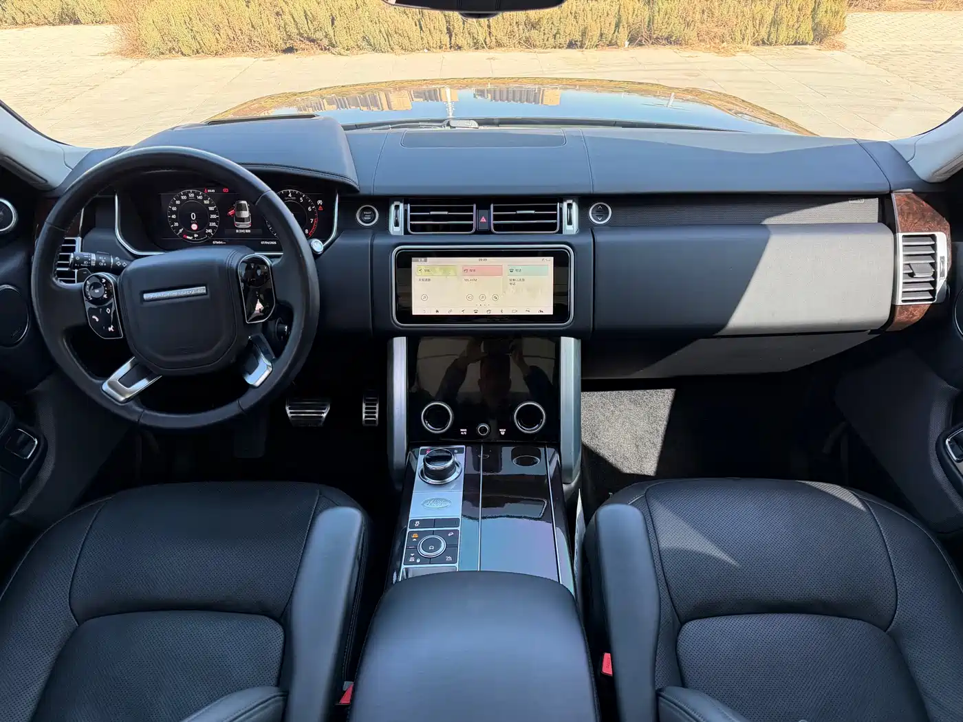 Land Rover Range Rover 2020 3.0 L6 Heritage Edition фото 5