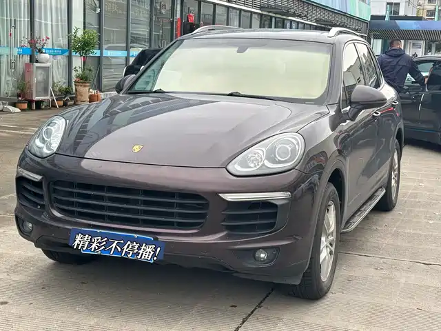PORSCHE CAYENNE