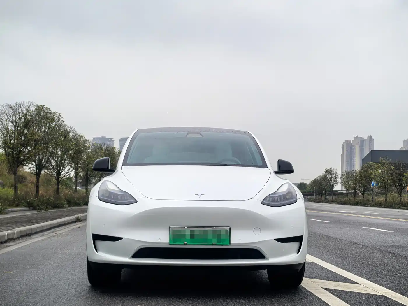 Фото 2 - Tesla Model Y