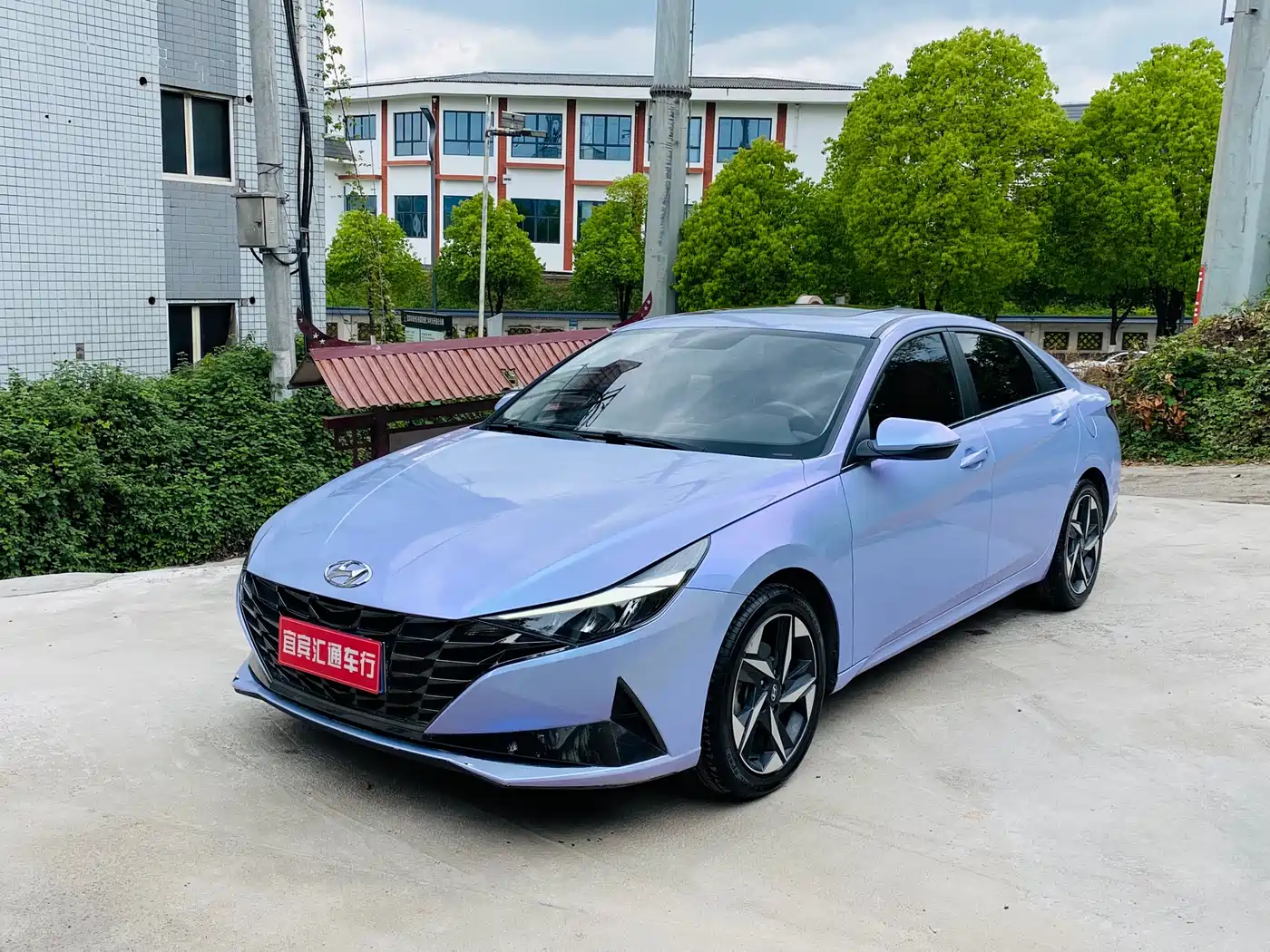 Hyundai Elantra 2022 1.5L CVT GLS Leading Edition