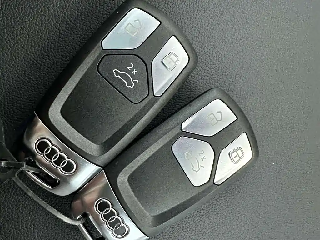 Audi Q5L 2024 Model 40 TFSI Luxury Dynamic фото 19