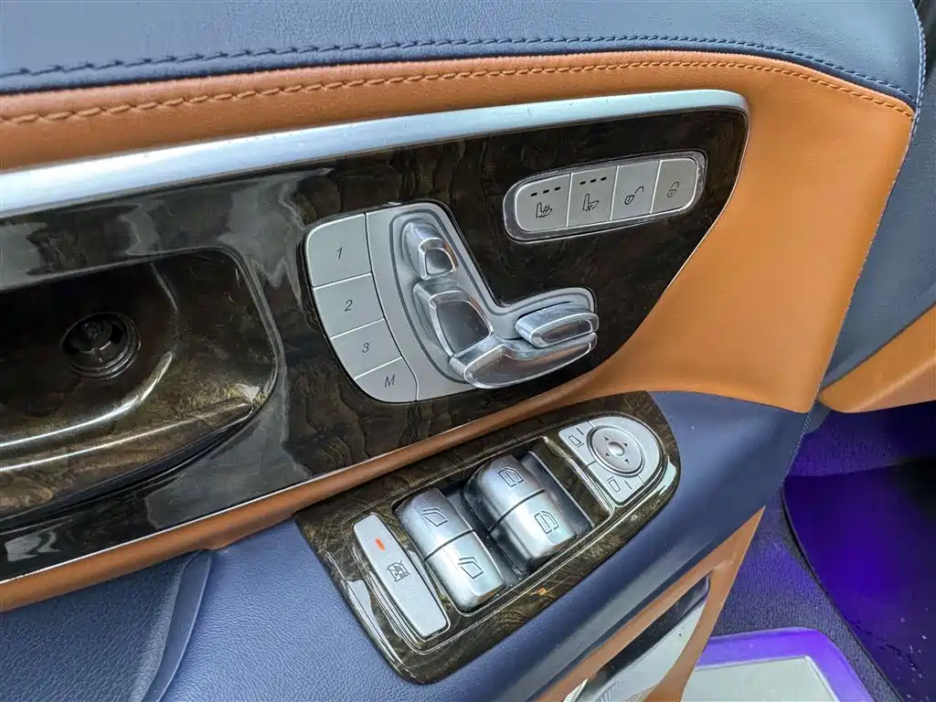 Mercedes-Benz Vito 2021 2.0T Elite 7-Seater фото 31
