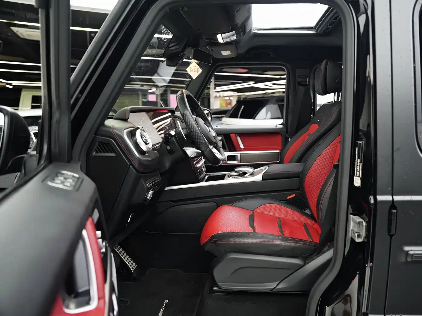 Mercedes-Benz G-Class AMG 2019 Facelift AMG G 63 фото 14