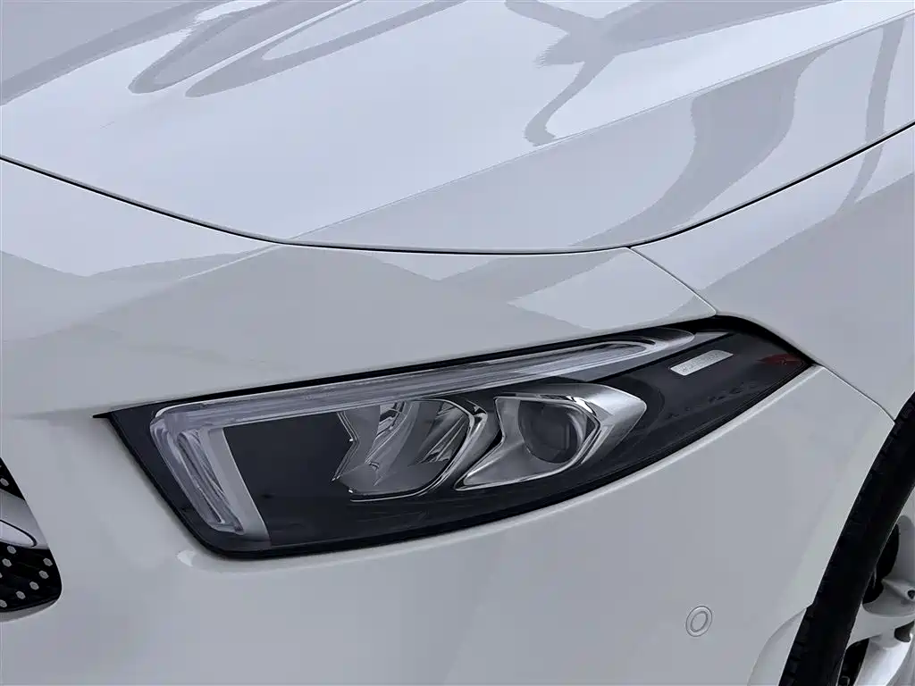 Mercedes-Benz A-Class 2020 A 200 L Sport Sedan фото 9