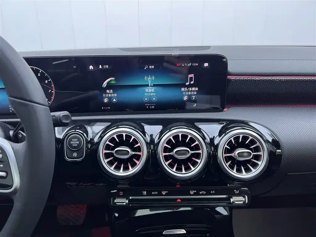 Mercedes-Benz A-Class 2020 A 200 L Sport Sedan фото 24