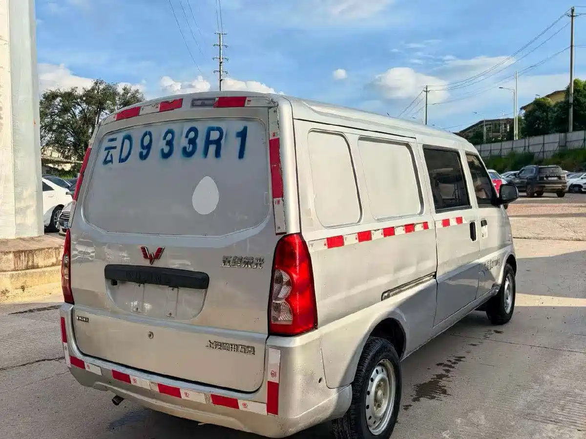 Wuling Motors Wuling Rongguang 2019 2019 1.5L extended van basic model 5 seats