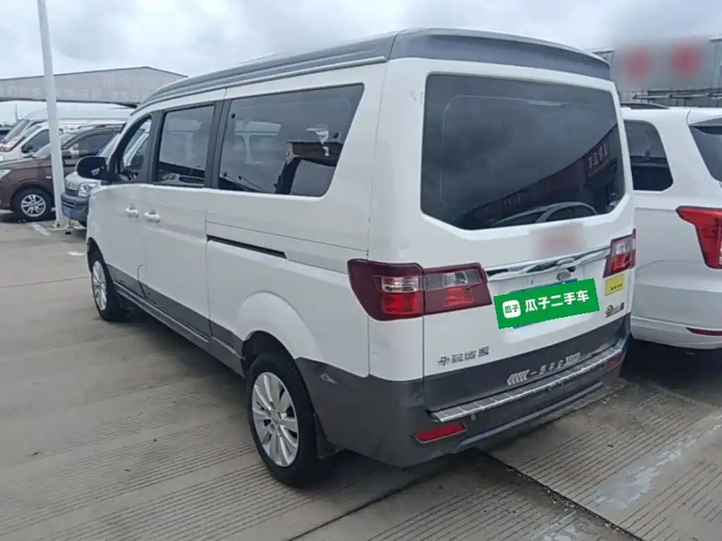 Jinbei Golden Sea Lion M Classic 2022 2022 1.5L Travel Lion Passenger Van 6-seater