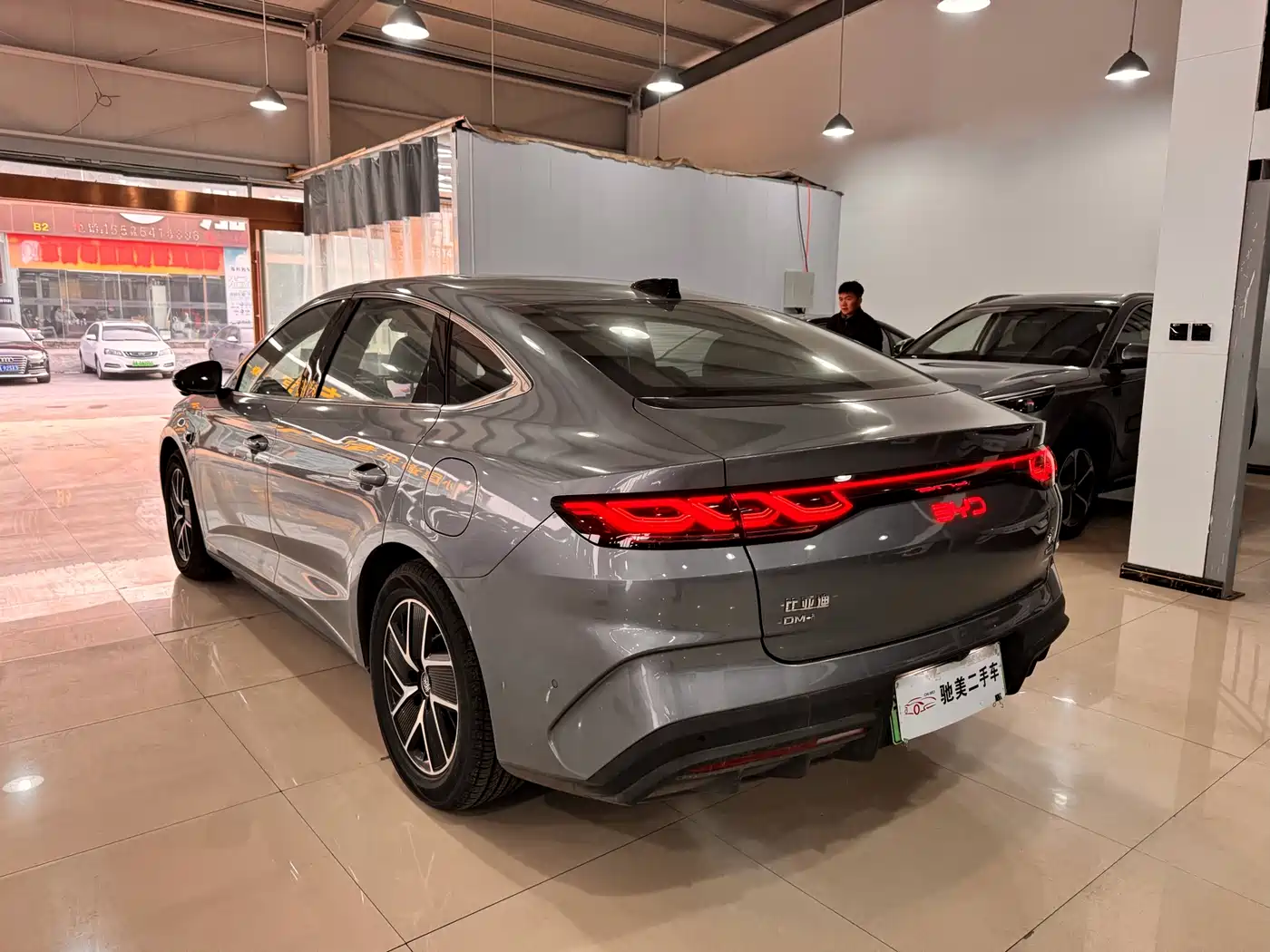 BYD Qin L 2025 DM-i Smart Drive Edition 120KM Surpassing фото 5