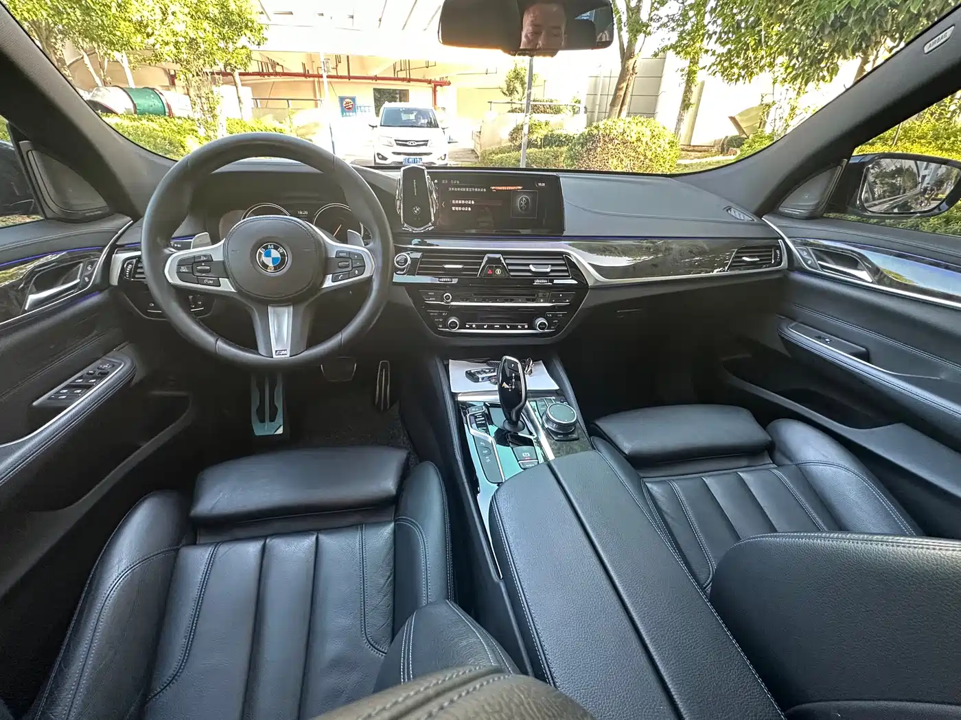 BMW 6 Series GT 2018 630i M Sport Package фото 9