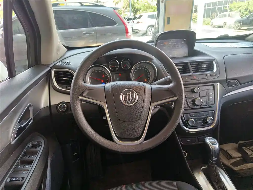 Buick Encore 2015 1.4T Automatic 2WD Urban Elite фото 11