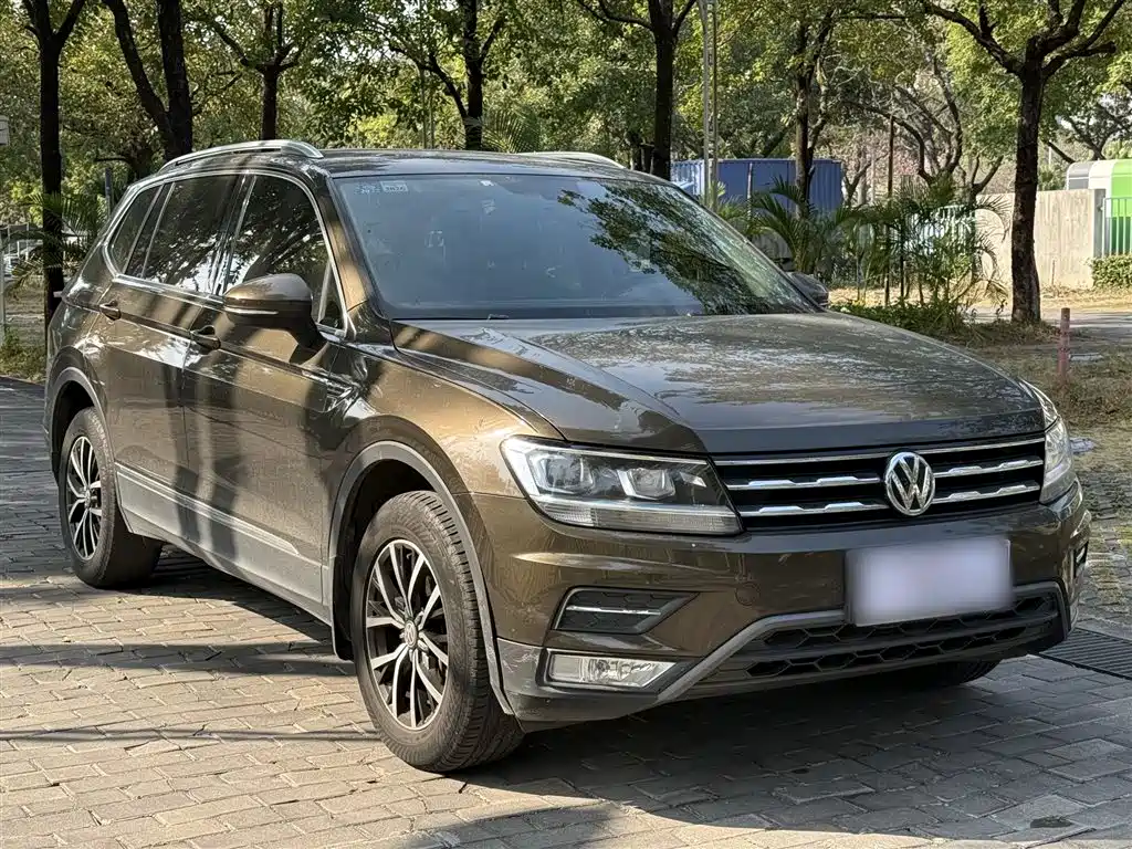 Volkswagen Tiguan L 2017 330TSI Automatic 2WD Luxury Edition фото 22