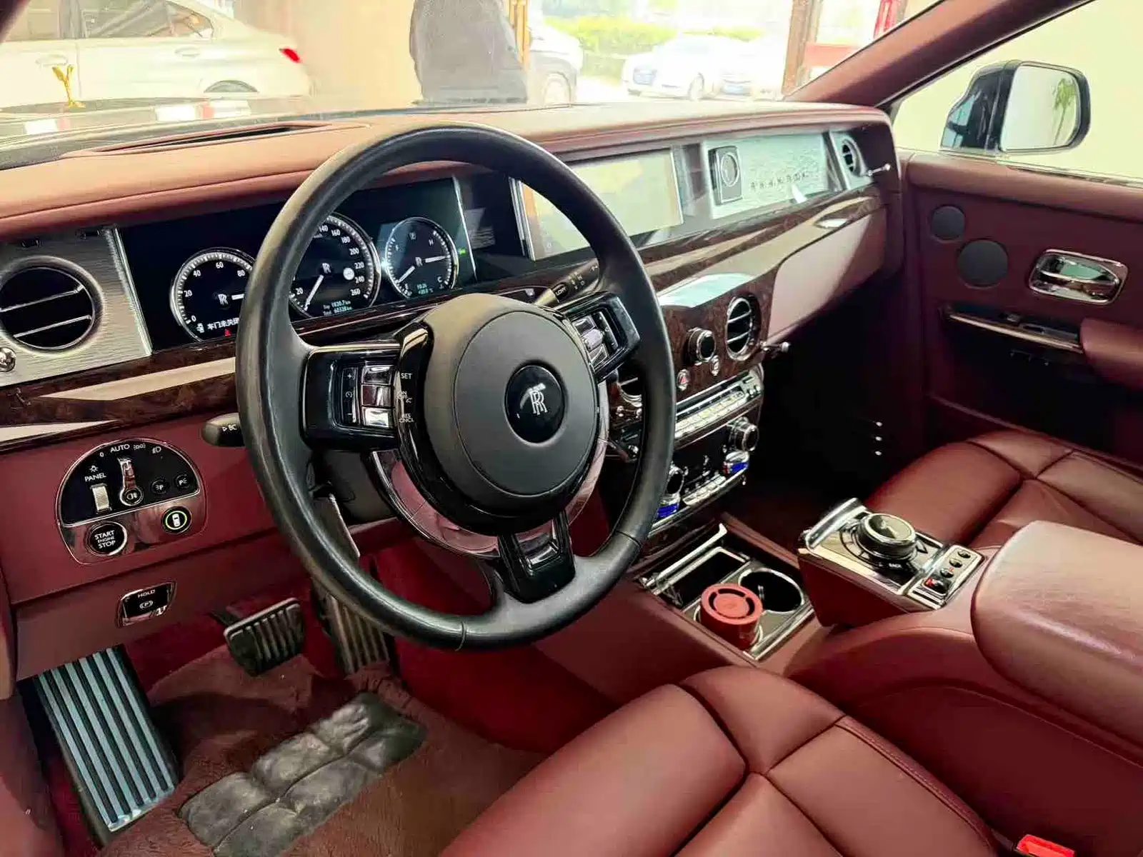 Фото 7 - Rolls-Royce Phantom