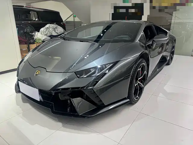 LAMBORGHINI HURACÁN