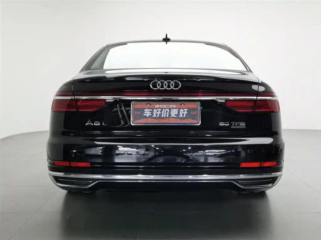 Audi A8 2022 A8L 50 TFSI quattro Comfort Collector's Edition фото 4