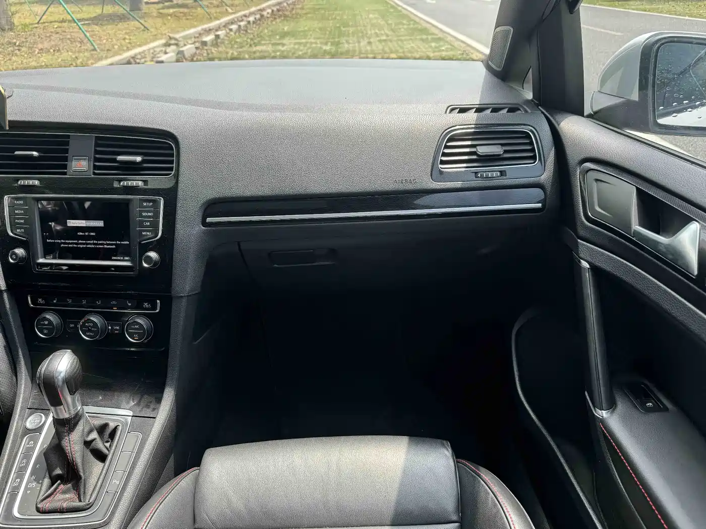 Volkswagen Golf GTI 2016 2.0TSI GTI фото 22