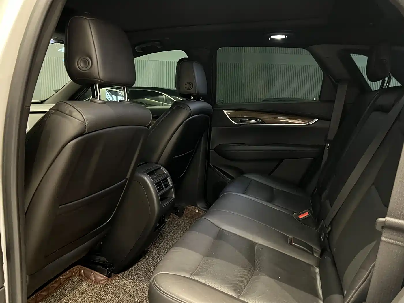 Cadillac XT5 2018 28E 4WD Leading фото 6