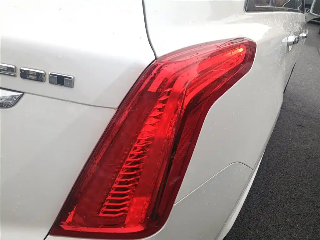Cadillac XT5 2018 25T Luxury фото 8