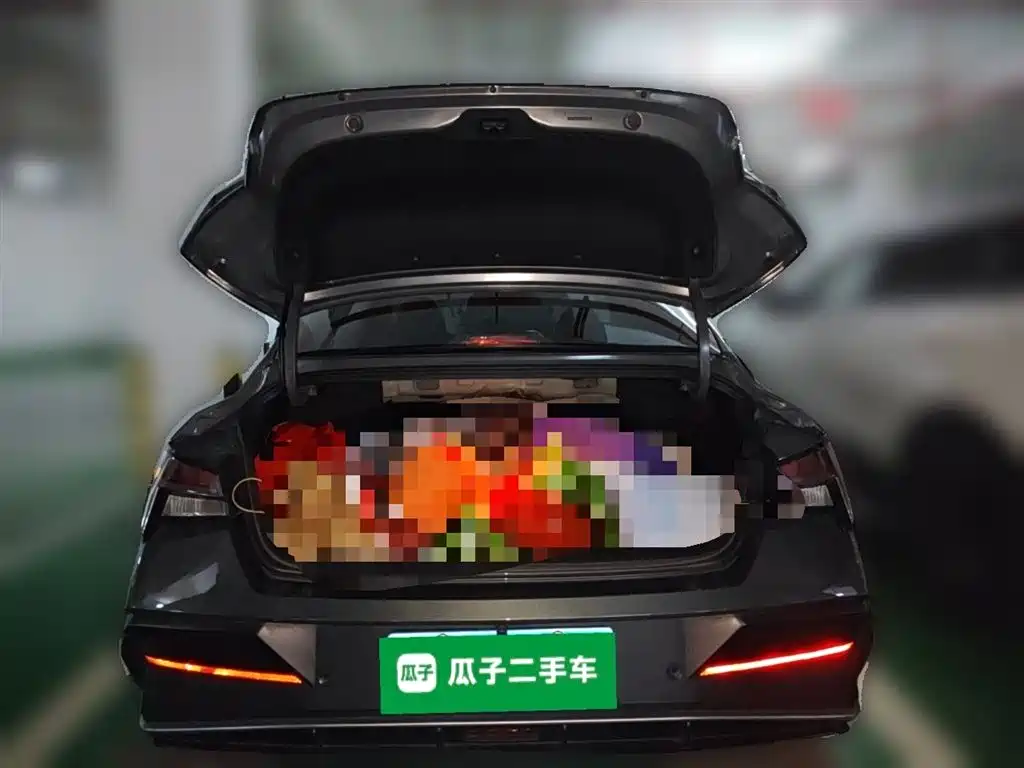 Hyundai Elantra 2023 Model 1.5L CVT LUX Premium Edition фото 16