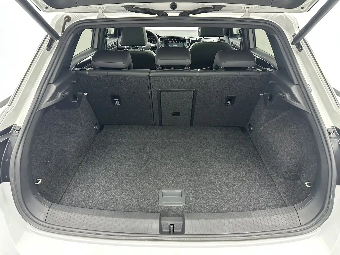 Volkswagen T-ROC 2021 Facelift 280TSI DSG 4WD Luxury Smart Connect Edition фото 18