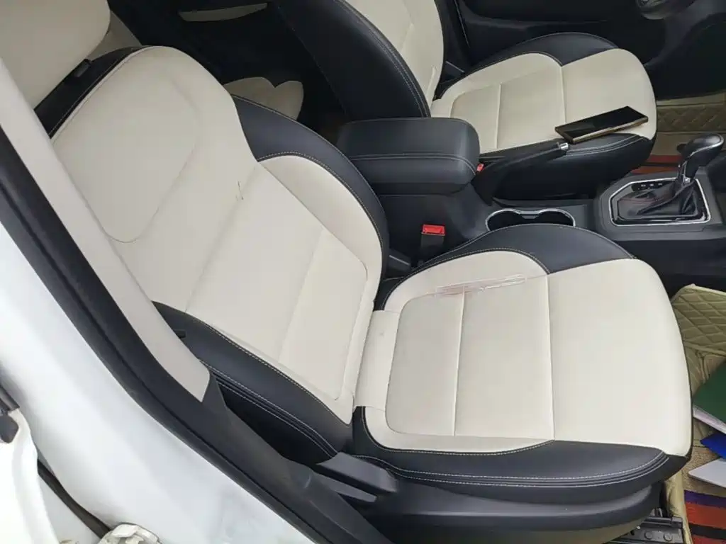 Фото 25 - Changan CS35