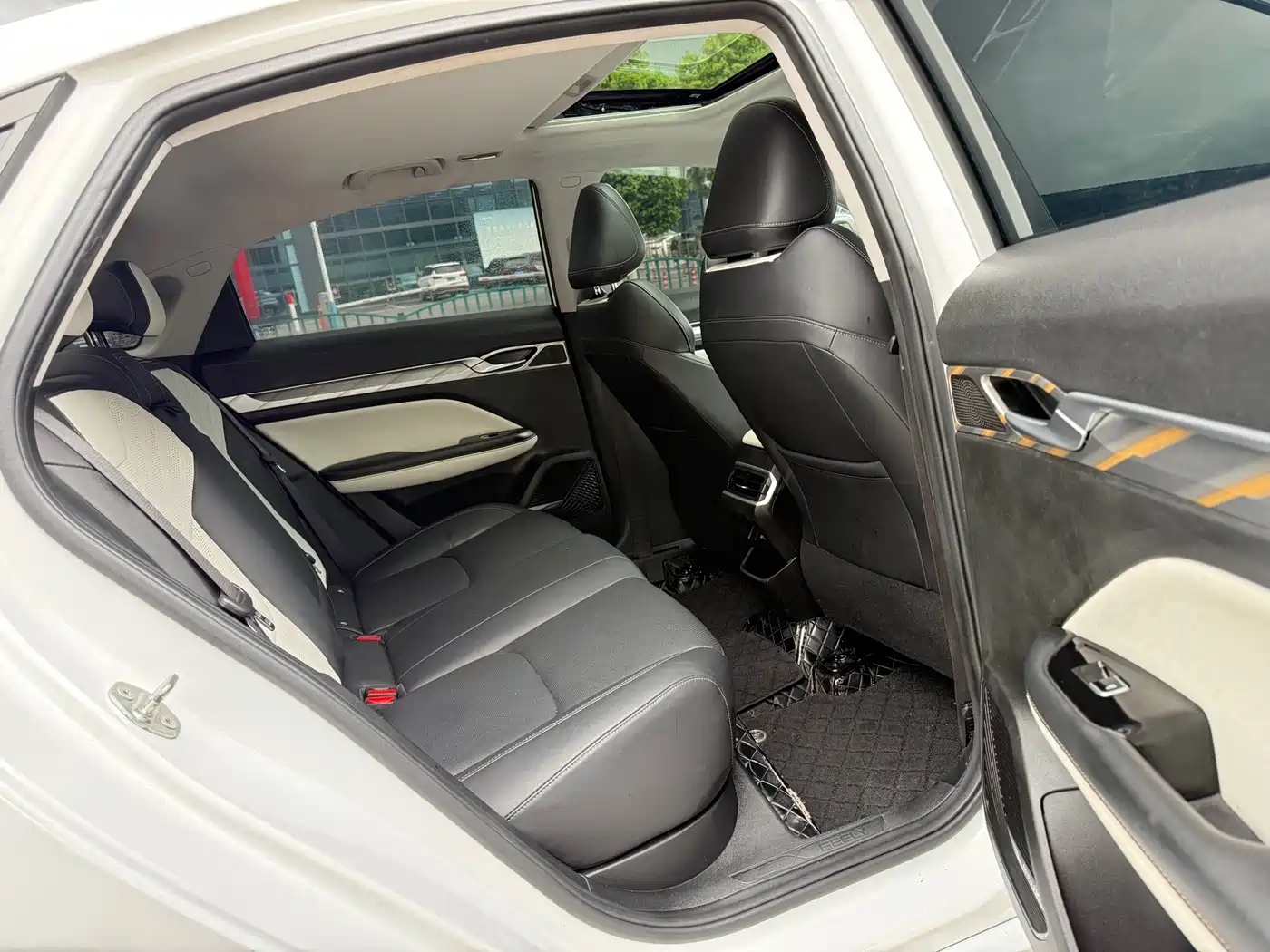 Geely Emgrand L 2023 2022 1.4T CVT Flagship