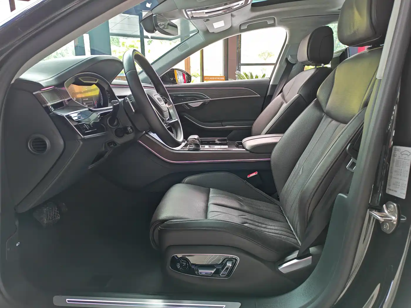 Audi A8 2019 Plus A8L 55 TFSI quattro Luxury фото 6