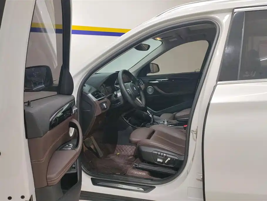 BMW X1 2021 sDrive20Li Exclusive фото 9