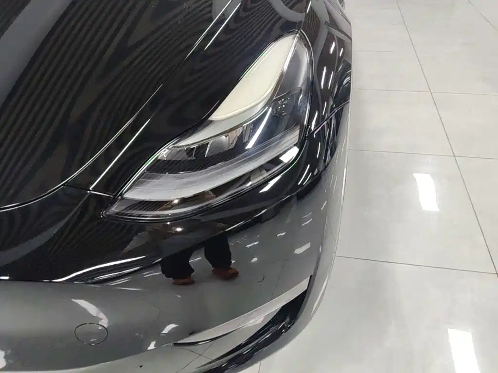 Фото 24 - Tesla Model Y