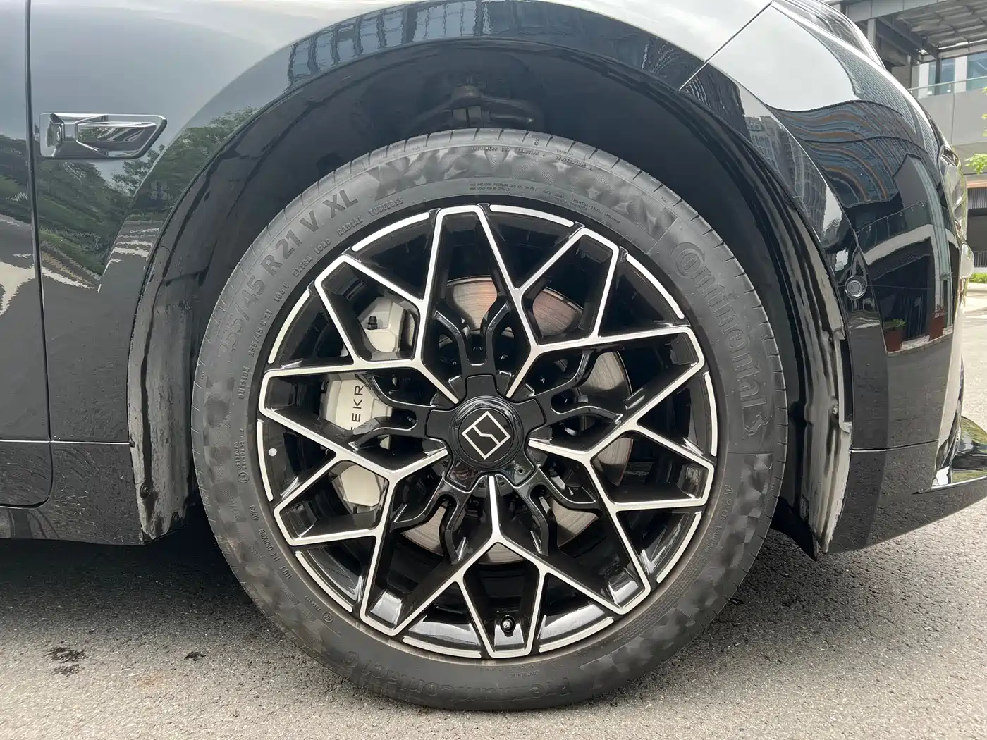 ZEEKR EXTREME KRYPTON 001