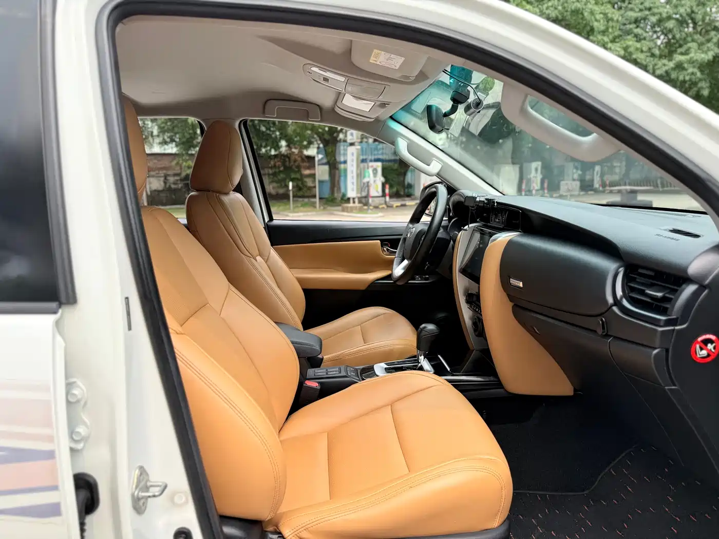 Toyota Fortuner 2016 2.7L Middle East Edition фото 20