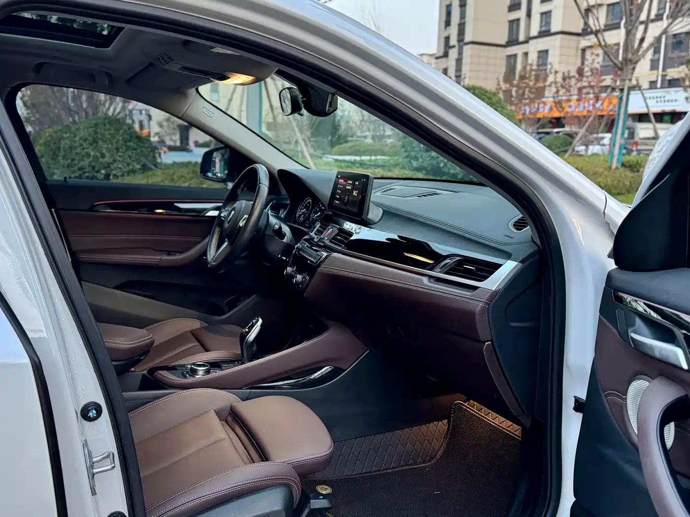 BMW X2 2023 sDrive25i M Sport Shadow Edition фото 9
