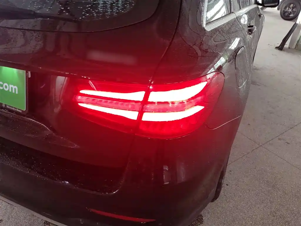 Mercedes-Benz GLC 2017 GLC 260 4MATIC Luxury фото 8