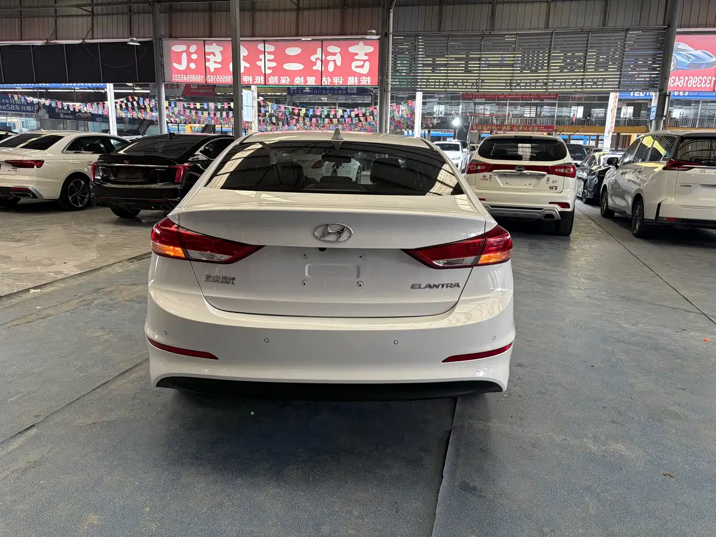 Hyundai Elantra 2020 1.5L CVT Smart Style·Elite фото 4