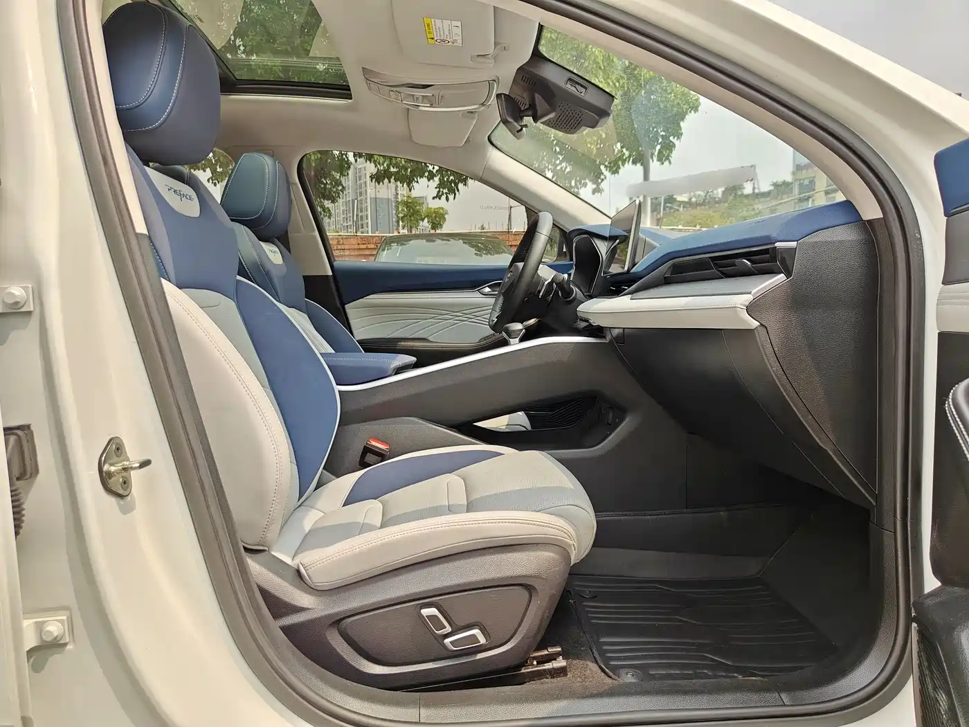 GEELY AUTOMOBILE XINGRUI