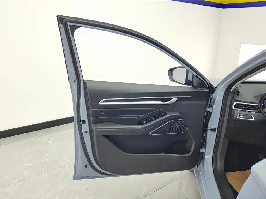 GEELY AUTOMOBILE EMGRAND