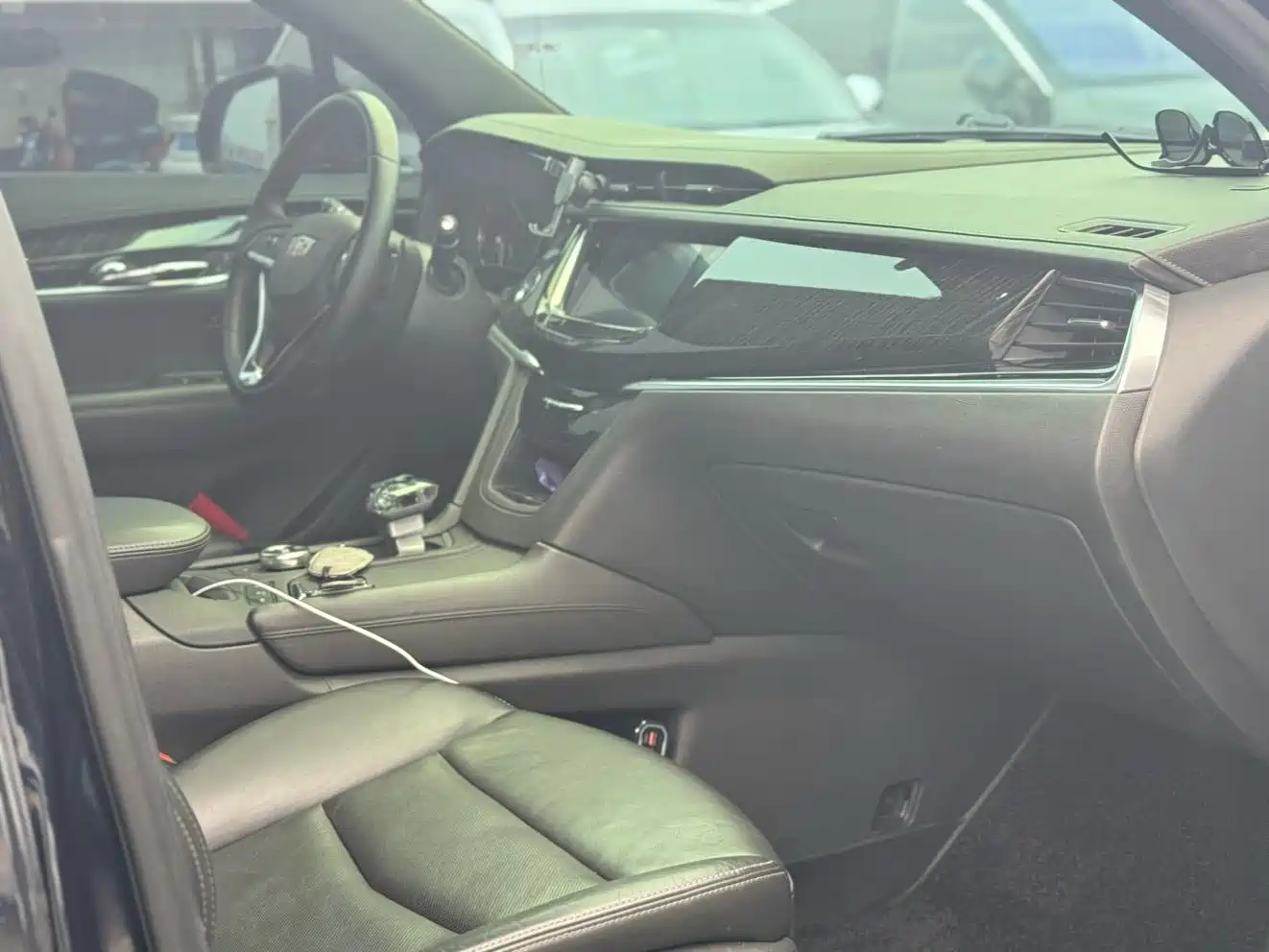 Cadillac XT6 2020 28T 6-Seater 4WD Luxury Model фото 4