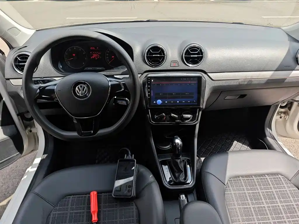 Volkswagen Jetta 2017 1.5L Automatic Comfort фото 10